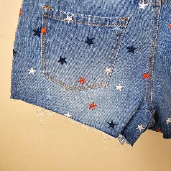 Blank NYC The Barrow Vintage High Rise Star Embroidered Denim Cutoff Shorts - Picture 9 of 16